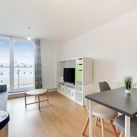 Fully Serviced Two Bed Apartment By Excel & O2 London Luaran gambar